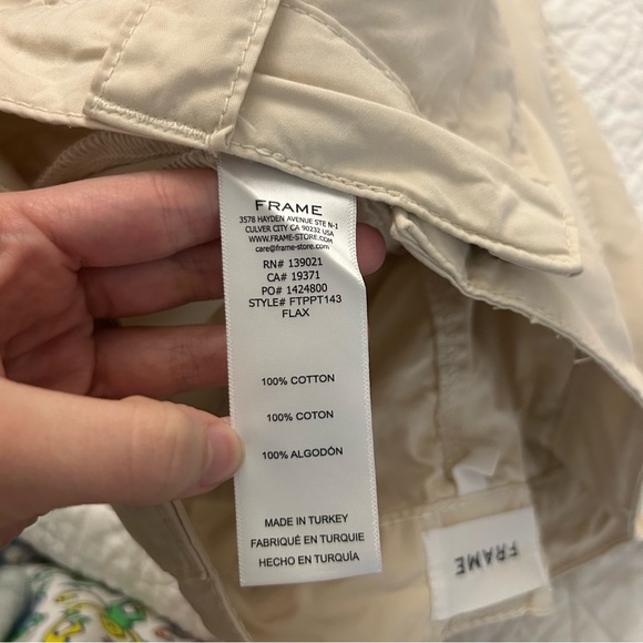 Frame Fluid Twill Pleated Pants - Picture 7 of 8